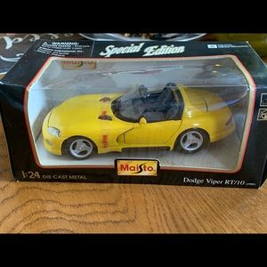 New Dodge Viper Die Cast 1:24 Scale
